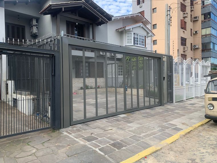 Portão basculante chapa escondida
